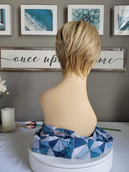 OPEN BOX-Charlotte by Alexander Couture (Basic Cap Wig)