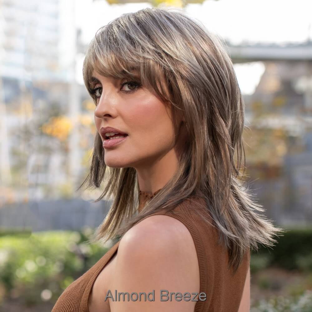 Miranda by Envy wig in Almond Breeze Image 4