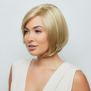 Niki by Orchid wig in Creamy Toffee Image 3