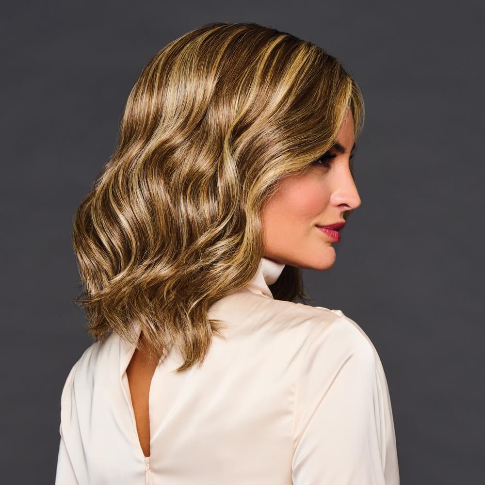Bella Vida by Raquel Welch wig in Shaded Honey Pecan (SS11/25) Image 7