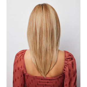 Thea by Amore wig in Hazelnut Cream Image 4