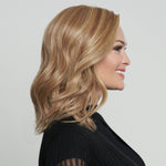 Load image into Gallery viewer, Wavy Day by Raquel Welch in Honey Ginger (RL14/25) Image 5
